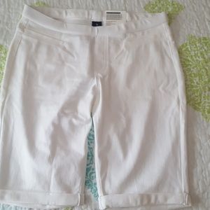 Hue boyfriend shorts